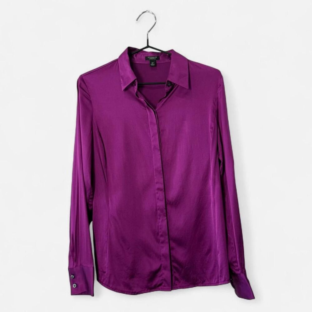 Women's Purple Button Up Office Siren Blouse Silk quiet luxury Ann Taylor